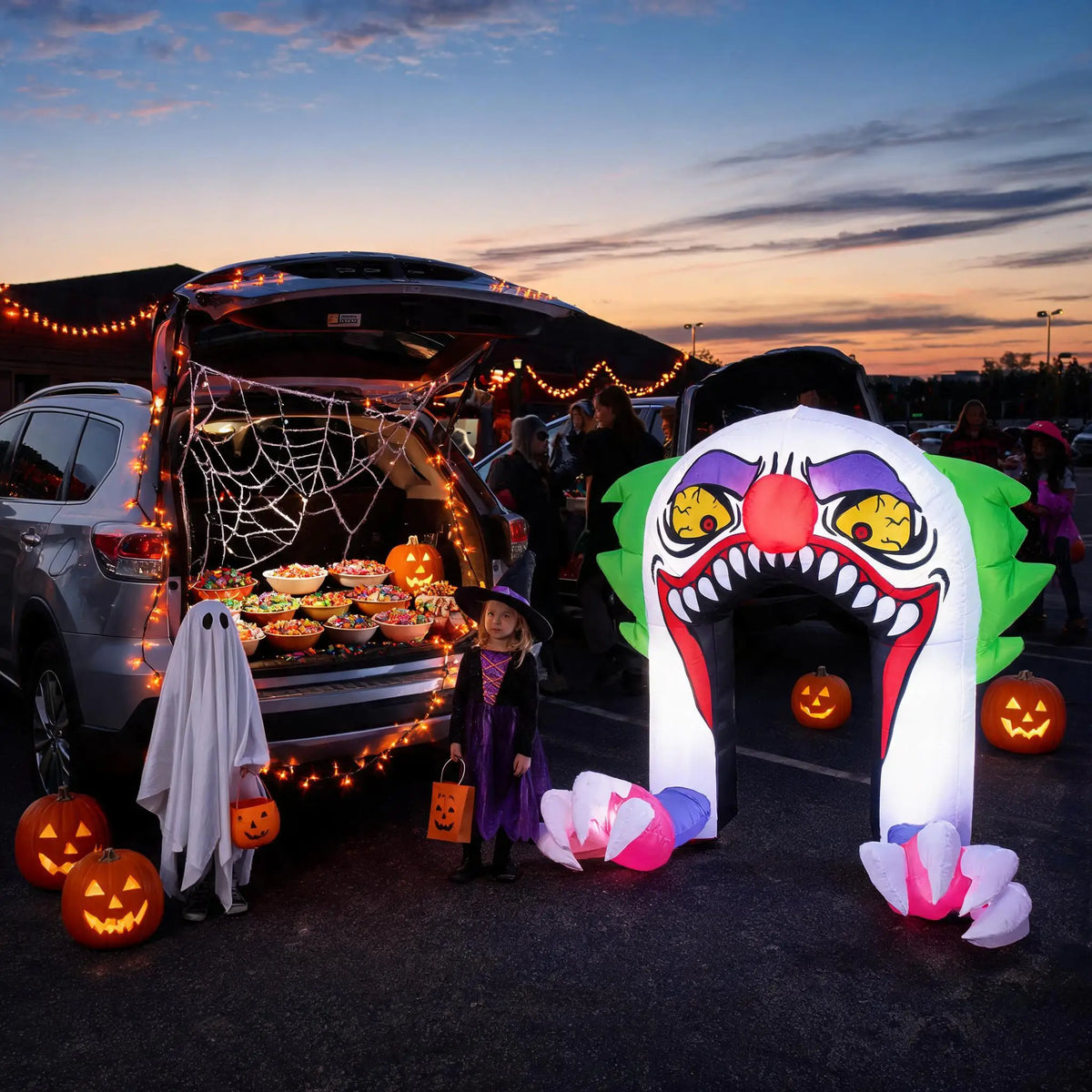 180cm LED Light Up Inflatable Halloween Clown Arch Scary Outdoor Yard Decoration for Lawn and Garden Weather Resistant Blow Up Holiday Party Spooky Night Display Prop Supplies